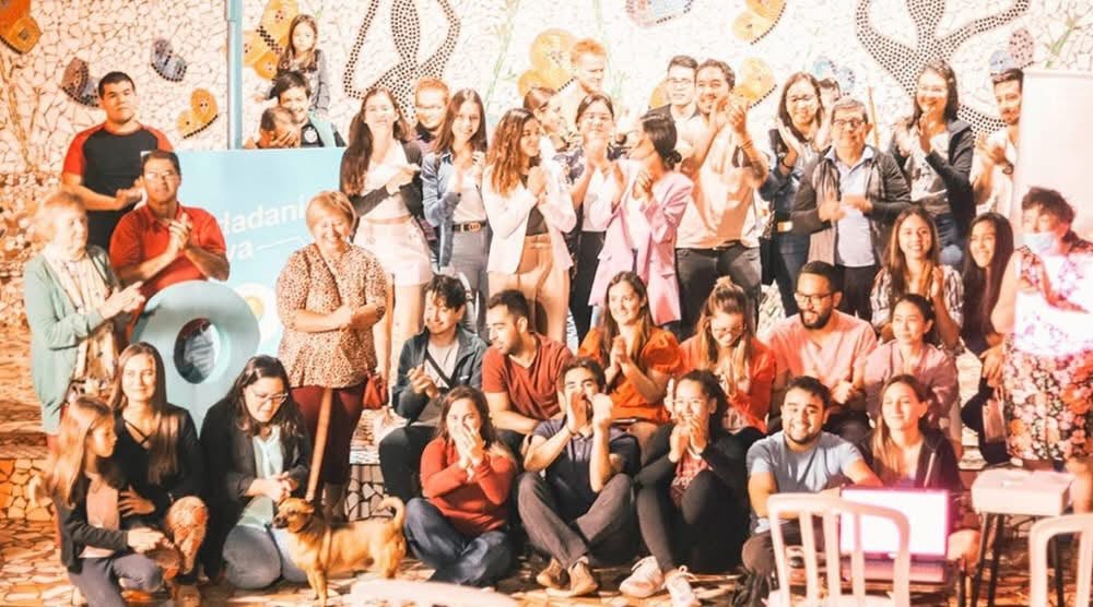 Equipo de Ciudadanía Activa reunido en una actividad institucional.